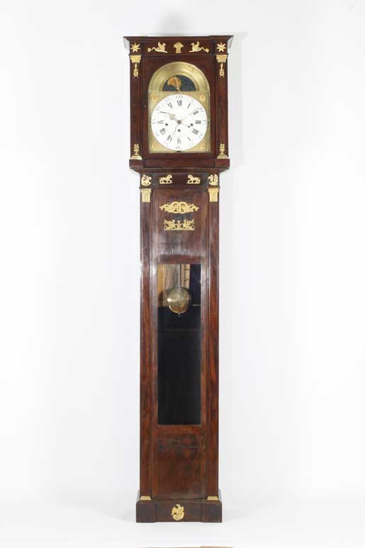 Bodenstanduhr mit Flöten- und Harfenwerk.
