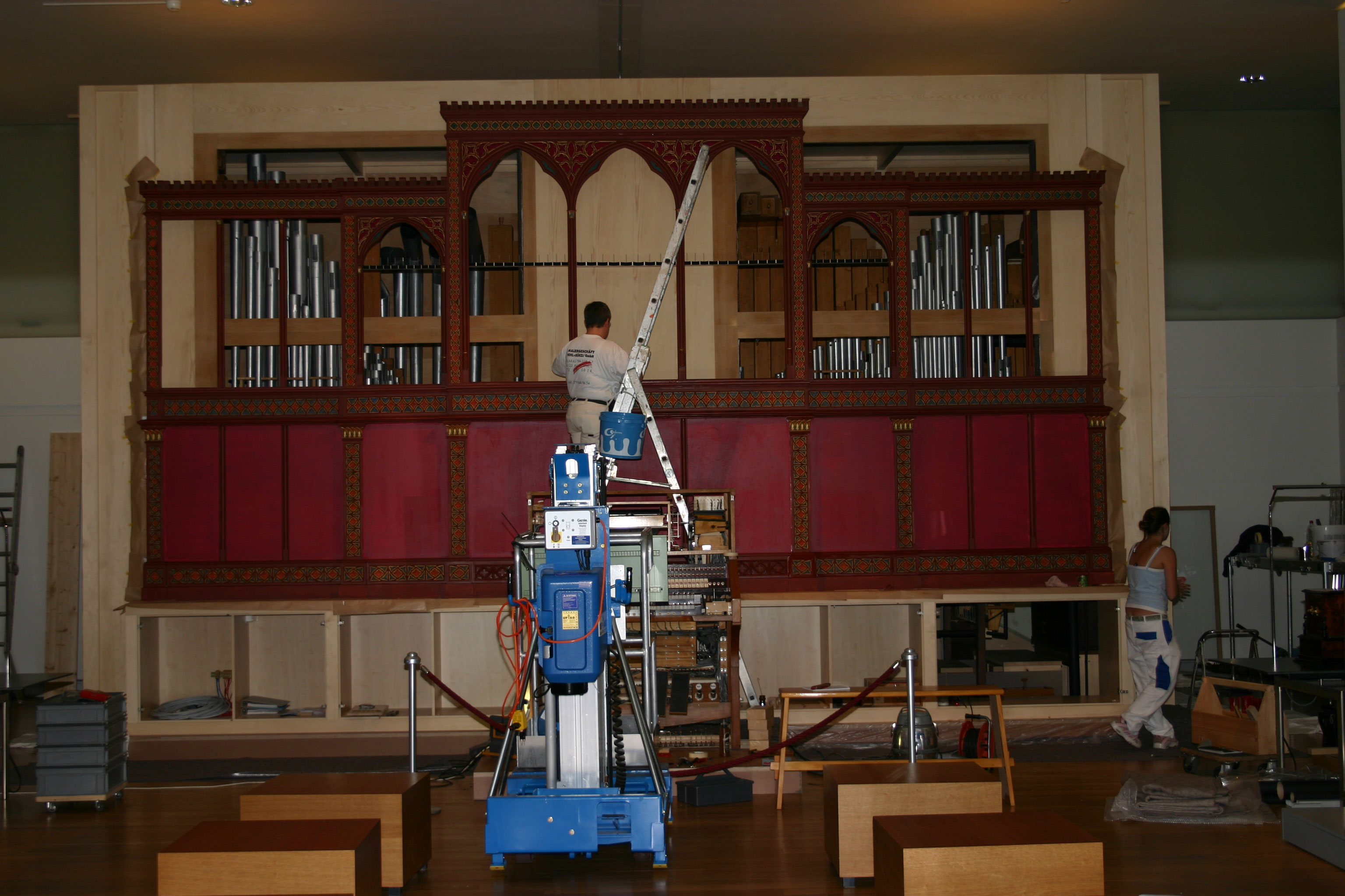 Decoration on the organ housing