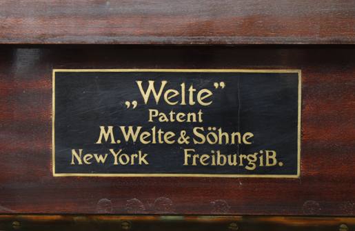 Welte-Mignon 'push-up' Vorsetzer player: company nameplate
