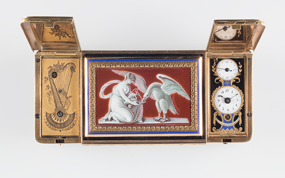 Tobacco box with musical mechanism