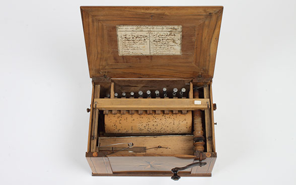 Serinette/bird organ