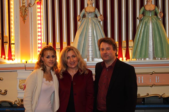 Künstlerinnen Sol Gabetta und Galina Vracheva, Frühjahr 2011